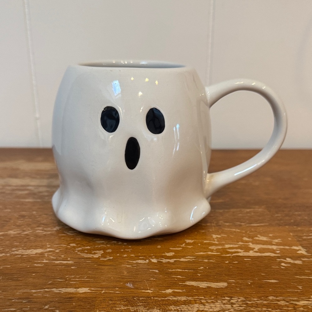Williams Sonoma Ghost Mug in White and Black